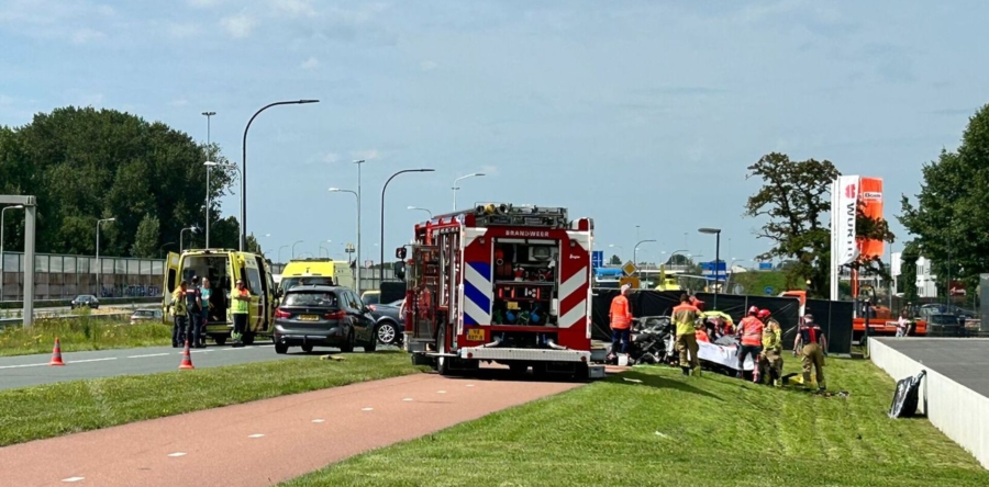 Overledene auto-ongeluk Altenaweg is man van 29 uit Honselersdijk