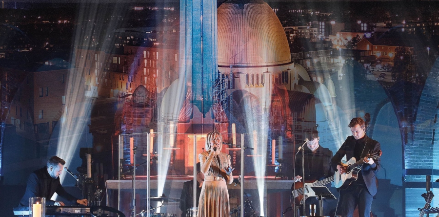 Dana Winner terug in Waalwijk voor benefietkerstconcert in Sint Jan