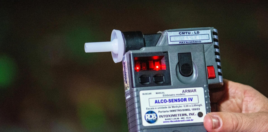 Politie Waalwijk betrapt twee automobilisten op rijden onder invloed