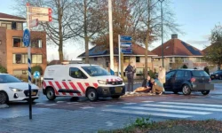Fietser wordt door auto geschept op rotonde Europalaan