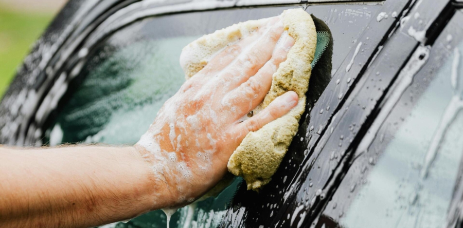 Autowasactie in Sprang-Capelle voor bouwproject in Malawi