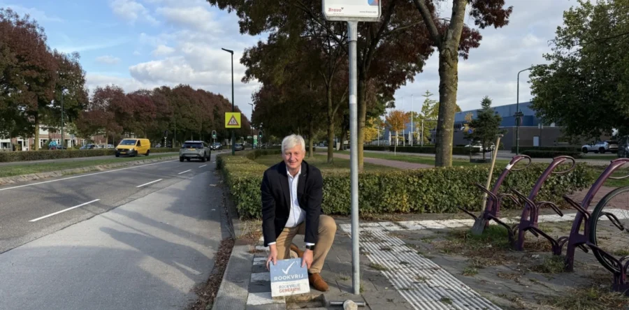 Gemeente Dongen maakt alle bushaltes rookvrij