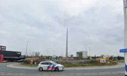 Politie houdt grote controle bij parkeerplaats Piet Klerkx