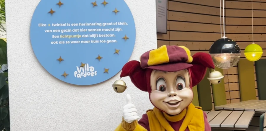 Villa Pardoes viert jubileum met onthulling Twinkelmuur (Video)