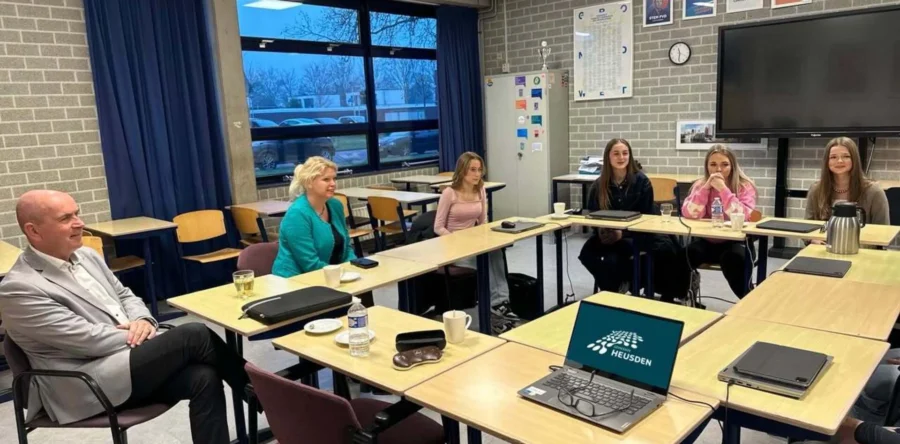 College gaat in gesprek met jongeren op d’Oultremont College Drunen