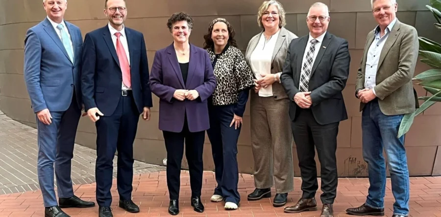 Commisaris van de koning brengt ambtsbezoek aan Dongen