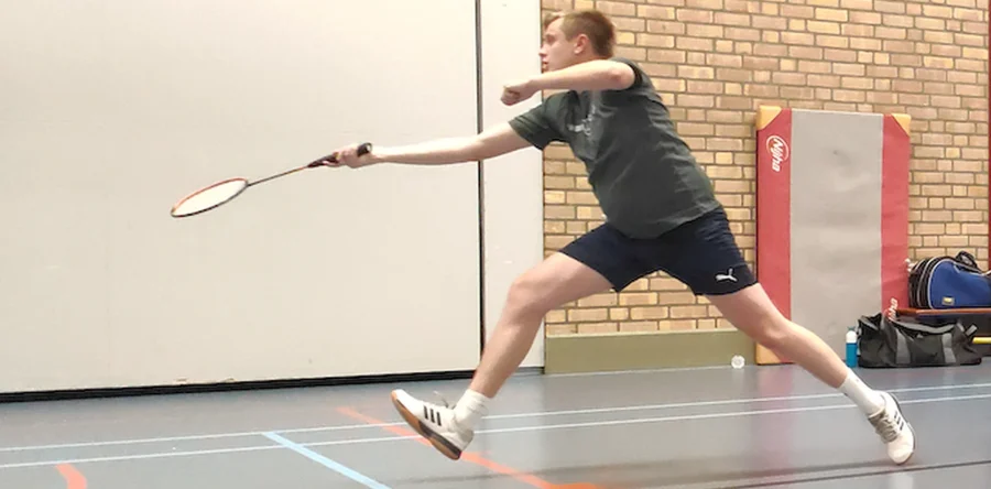 Badmintonners Orbit2001 sluiten matige reeks af met knappe stuntzege