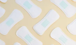 Samenwerking en uitgiften: zo helpen gemeenten met menstruatiearmoede