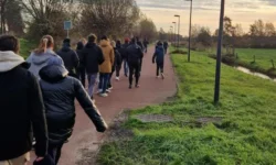 Leerlingen MET praktijkonderwijs halen geld op voor Serious Request