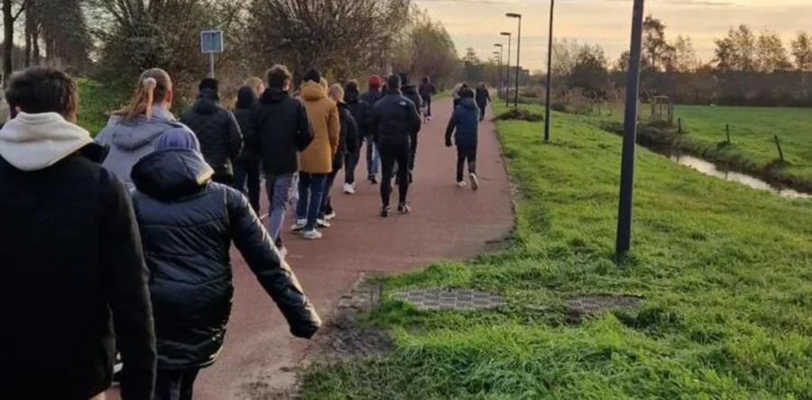 Leerlingen MET praktijkonderwijs halen geld op voor Serious Request