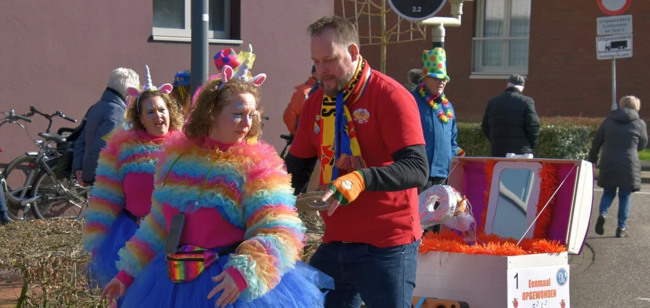 Carnavalsoptocht ‘Schoenlapperslaand, ik zie oegèère’