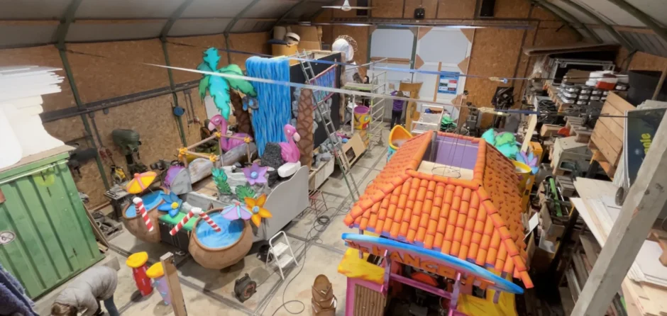 CV De Componisten druk met voorbereiding carnavalswagen (Video)