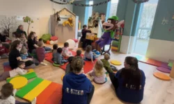Voorleesontbijt Kinderopvang trapt Nationale Voorleesdagen af (video)