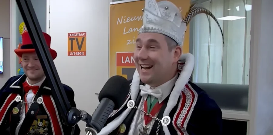 Raden van elf uit de Langstraat te gast in radio-uitzending (video)