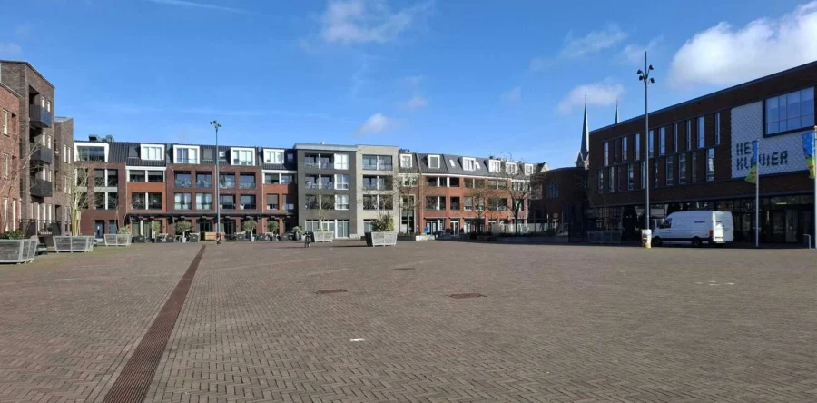 Dit willen Loonse partijen doen aan het ‘versteende’ Anton Pieckplein