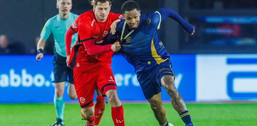 RKC Waalwijk schiet met eigen goals zichzelf in de voet tegen Almere