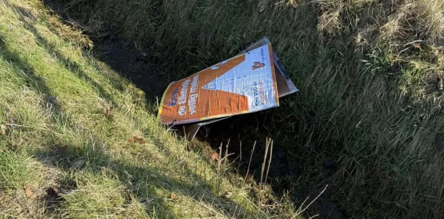 Borden VVD Loon op Zand weggehaald: “Blijf van andermans spullen af”