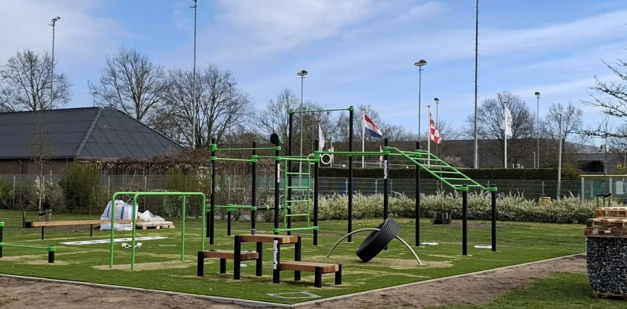 Gemeente Heusden is een stel calisthenics-apparaten rijker