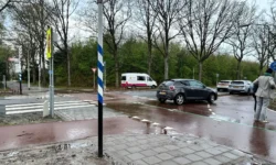 Fietser lichtgewond bij aanrijding op kruising Duinlaan-Horst