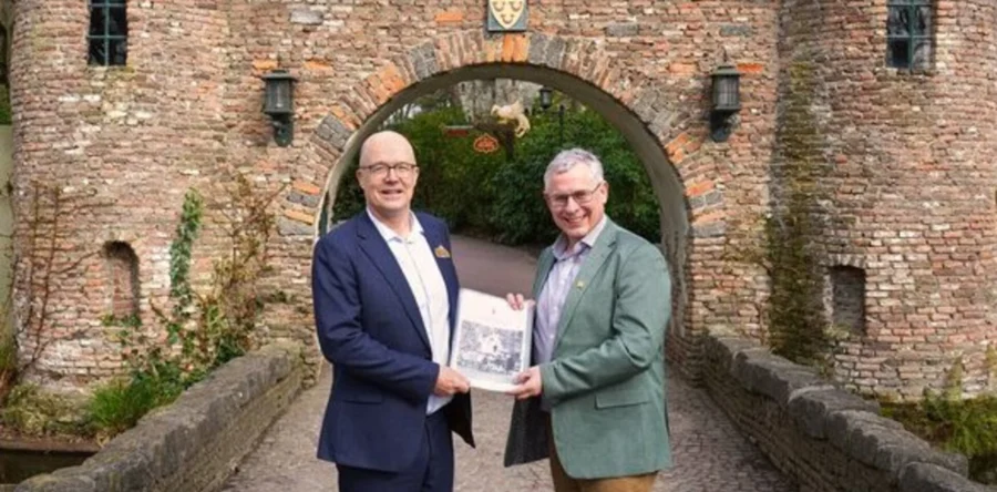 Gemeente Loon op Zand en de Efteling ondertekenen samenwerking