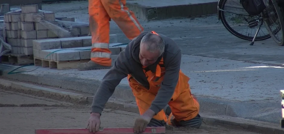 Werkzaamheden Van der Duinstraat lopen gesmeerd (video)