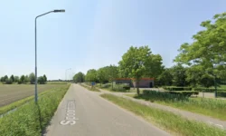 Auto en scooter zwaar beschadigd bij ongeval in Sprang-Capelle