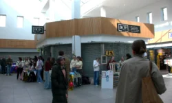 Leerlingen Willem van Oranje College organiseren markt (video)