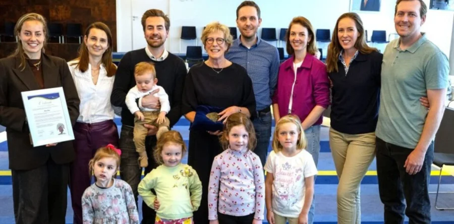 Postuum ereburgerschap uitgereikt aan Waalwijker René Klerx