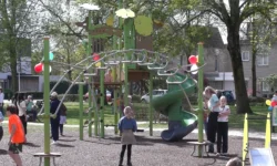 Inclusieve speeltuin Gradenboog geopend in het zonnetje (Video)