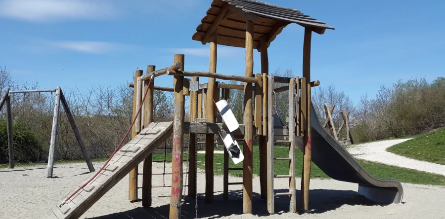 Vervangen van verouderde speeltoestellen. Heusden één stelt vragen