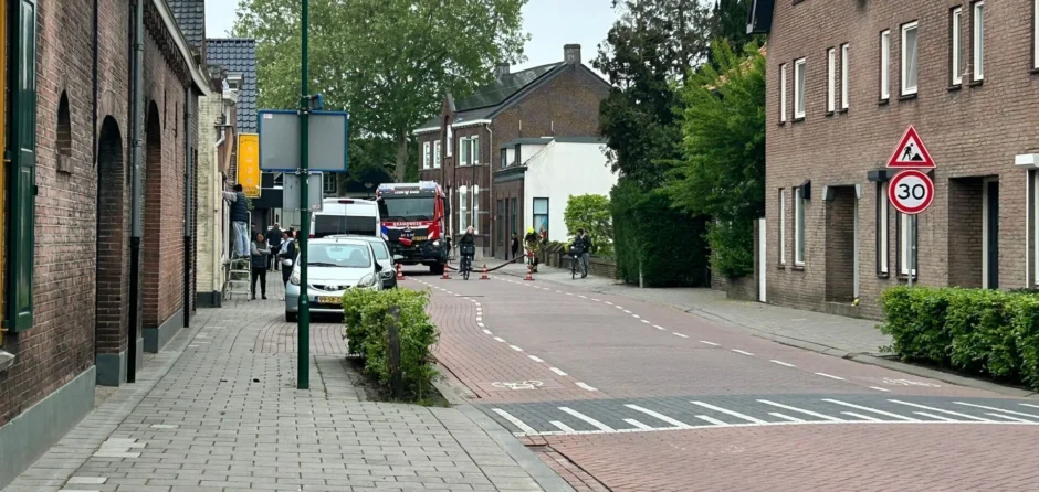 Sloep vat vlam aan de Hoge Steenweg Loon op Zand