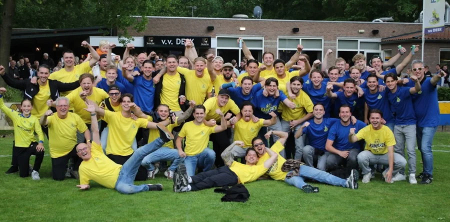 VV DESK dubbel kampioen: volksfeest barst uit zijn voegen