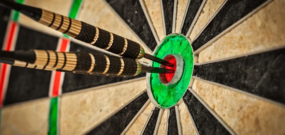 Michael van Gerwen maakt zich op voor World Cup of Darts