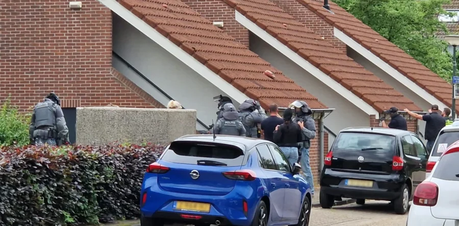 Aanhouding bij grootschalige politieactie in Sprang-Capelle