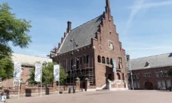 Samen Waalwijk stelt vragen over onderhoudsplan Krophollerensemble