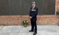 Veteraan Ger Donders: “Belangrijk dat we blijven herdenken.” (video)