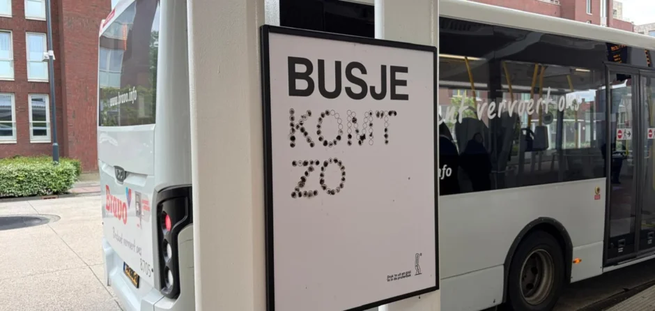 Werken de peukenposters op het Vredesplein in Waalwijk?