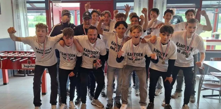 RWB JO16-1 kroont zich tot kampioen na bloedstollende ontknoping