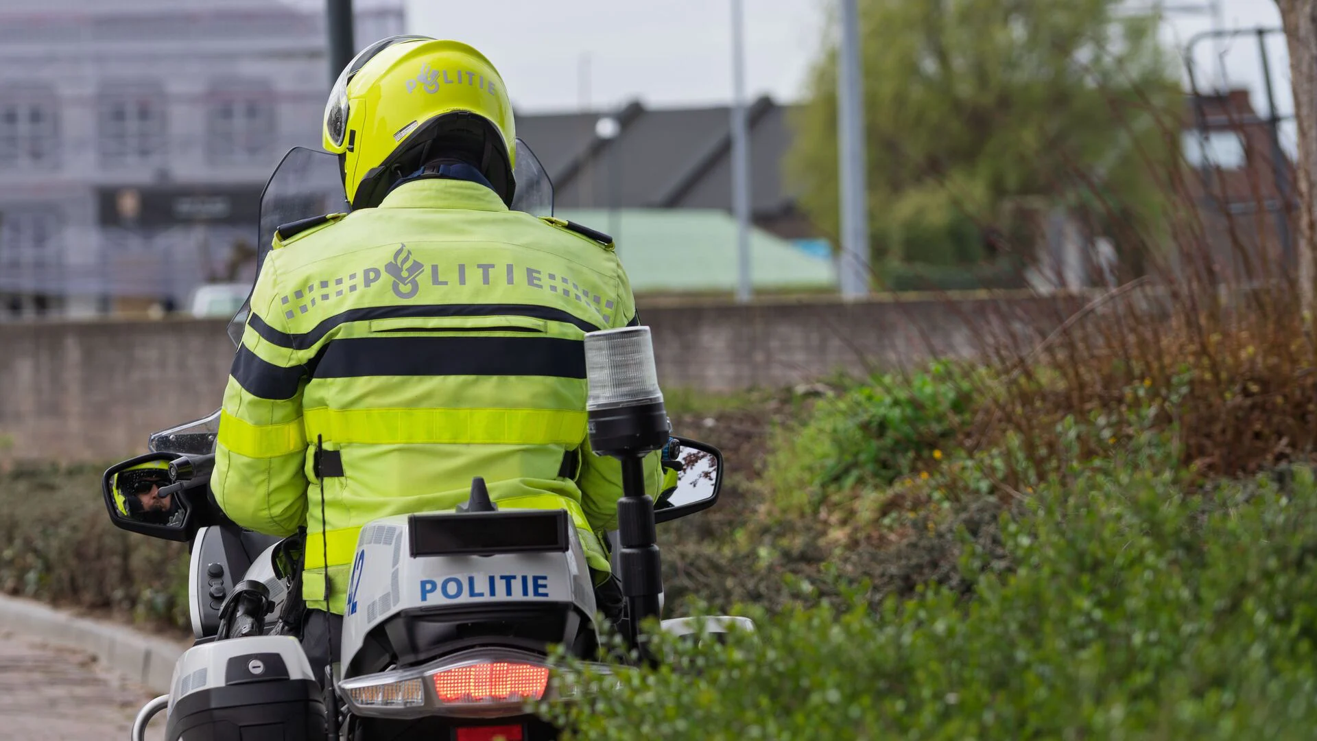Aanhouding en aantal inbeslagnames door verkeerscontrole in Waalwijk