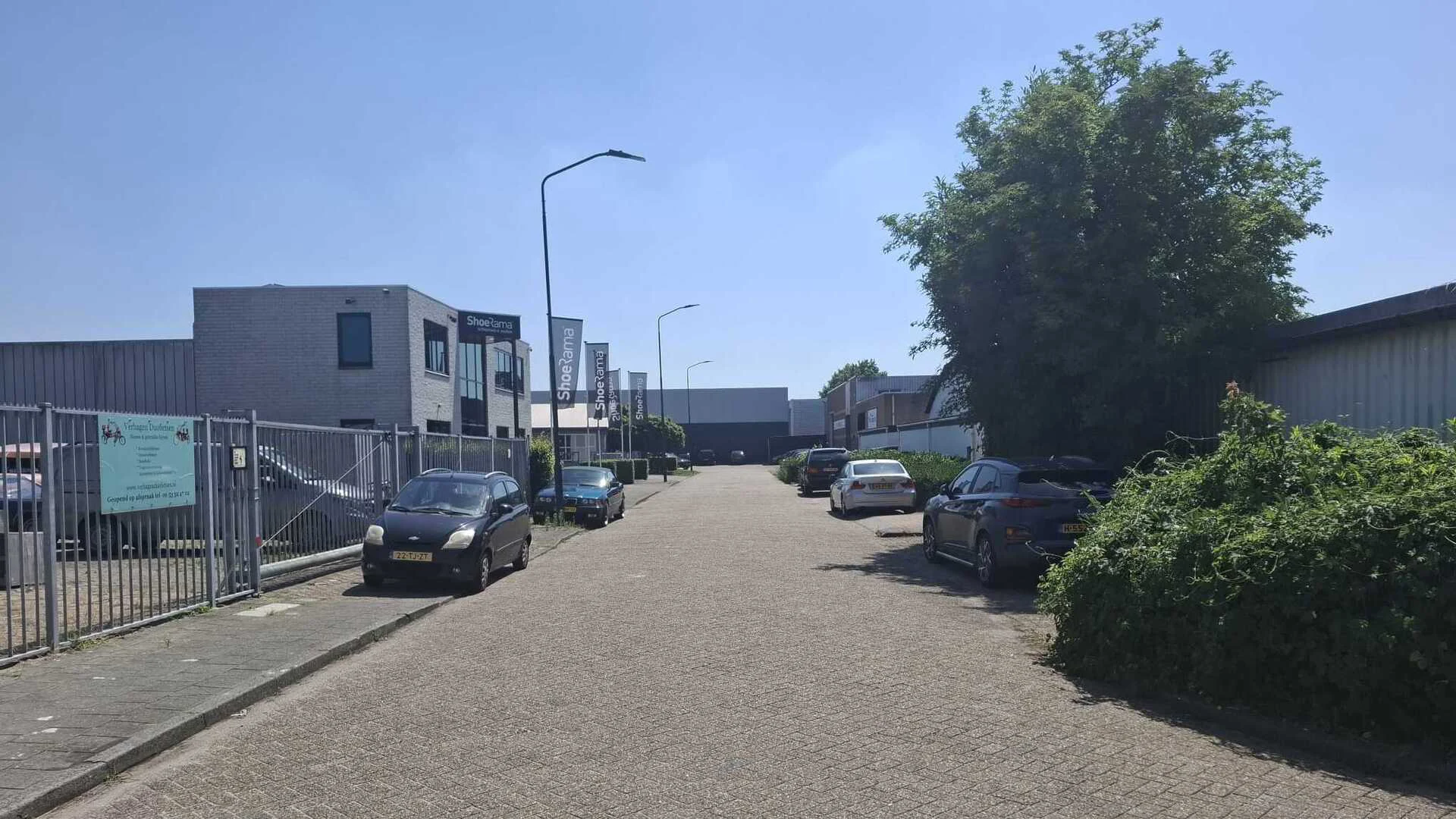 Nieuw parkeerverbod moet straat in Sprang-Capelle veiliger maken