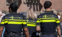 Man onder invloed vervoert dakkapel in aanhanger zonder rijbewijs