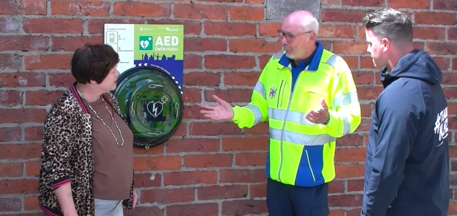 14 nieuwe AED's voor Waalwijk dankzij Nederland Hartzeker (Video)