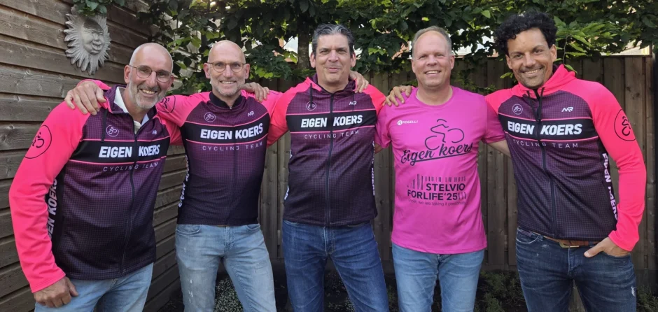 Langstraats team 'Eigen Koers' beklimt de Stelvio voor broer Martijn