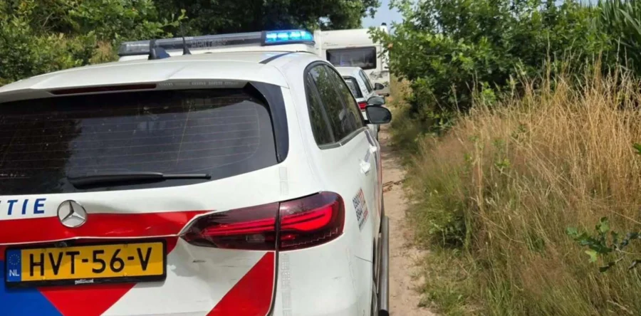 Caravanbestuurder ervandoor na controle: wilde achtervolging volgt