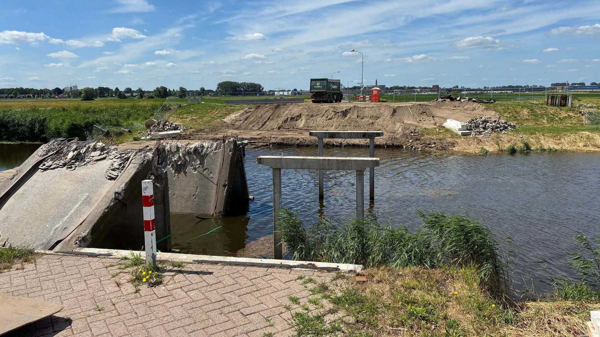 Werkzaamheden aan brug Valkenvoortweg liggen op schema