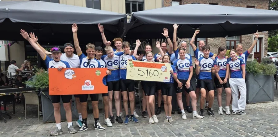 Waalwijkse scholieren fietsen honderden kilometers voor goed doel