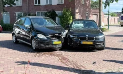 Forse schade na ongeval met twee auto’s in Kaatsheuvel