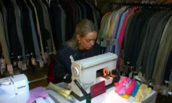 Lize van Dongen geeft een nieuwe kans aan vintage blazers (Video)