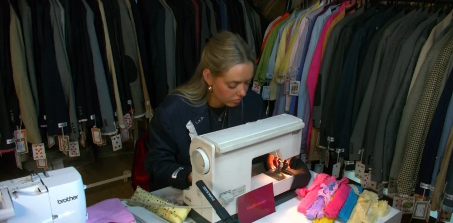 Lize van Dongen geeft een nieuwe kans aan vintage blazers (Video)