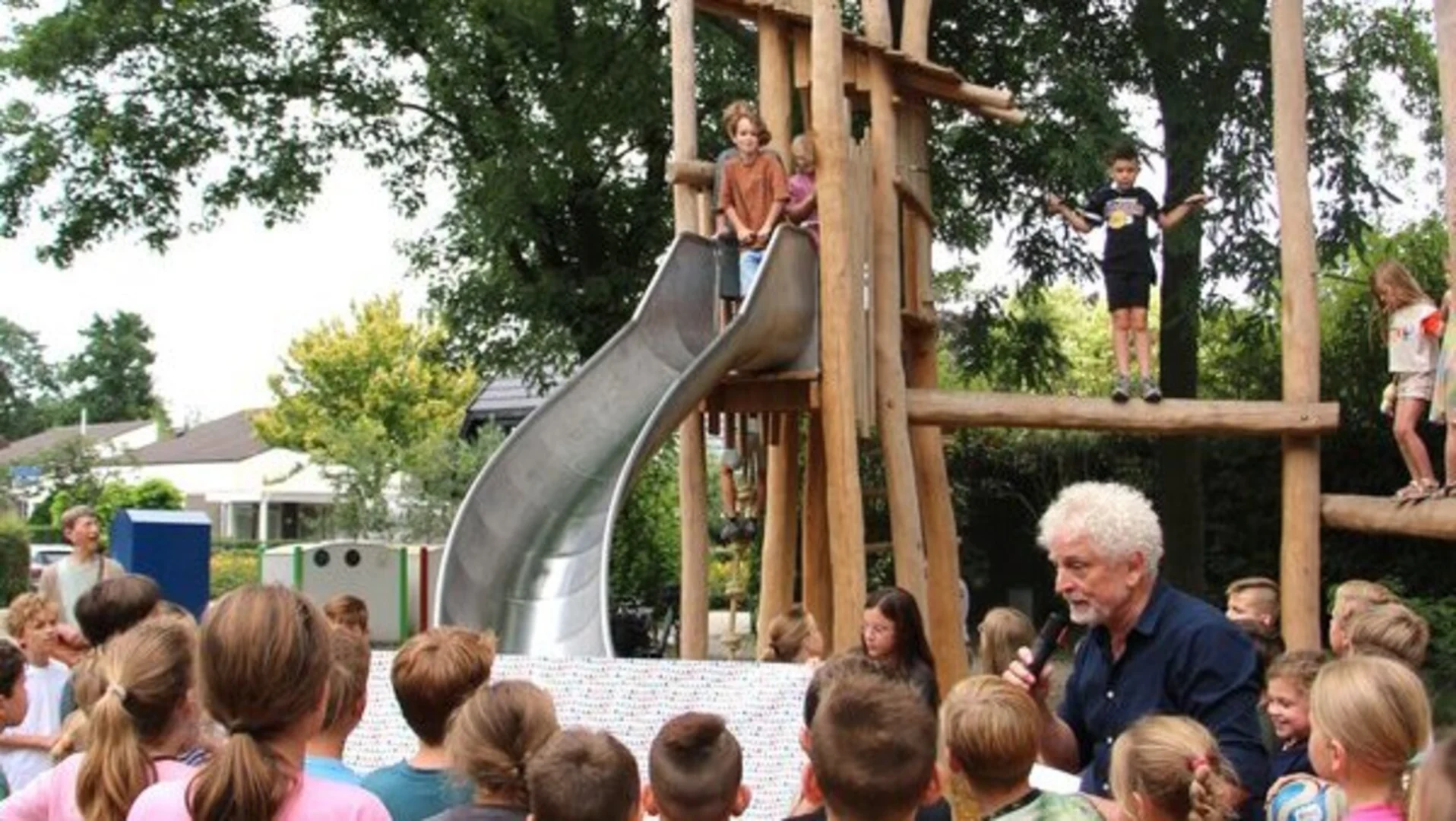 Feestelijk geopend: nieuwe speeltuin Hogevaert in Kaatsheuvel